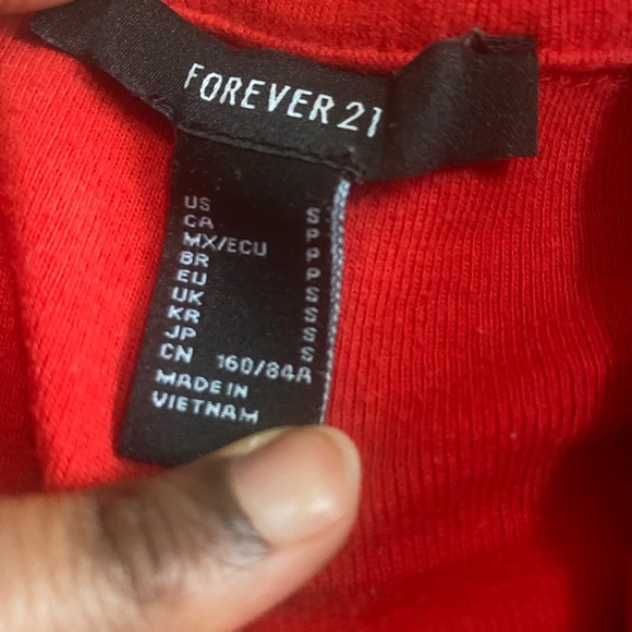 Forever 21 // California button up baby tee red collar - Picture 4 of 4